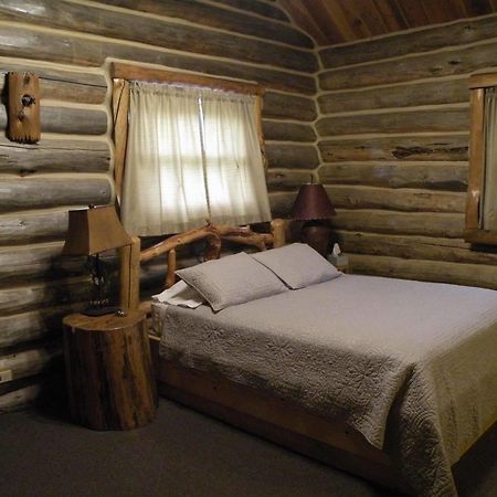 Gold Camp Cabins Custer Ngoại thất bức ảnh