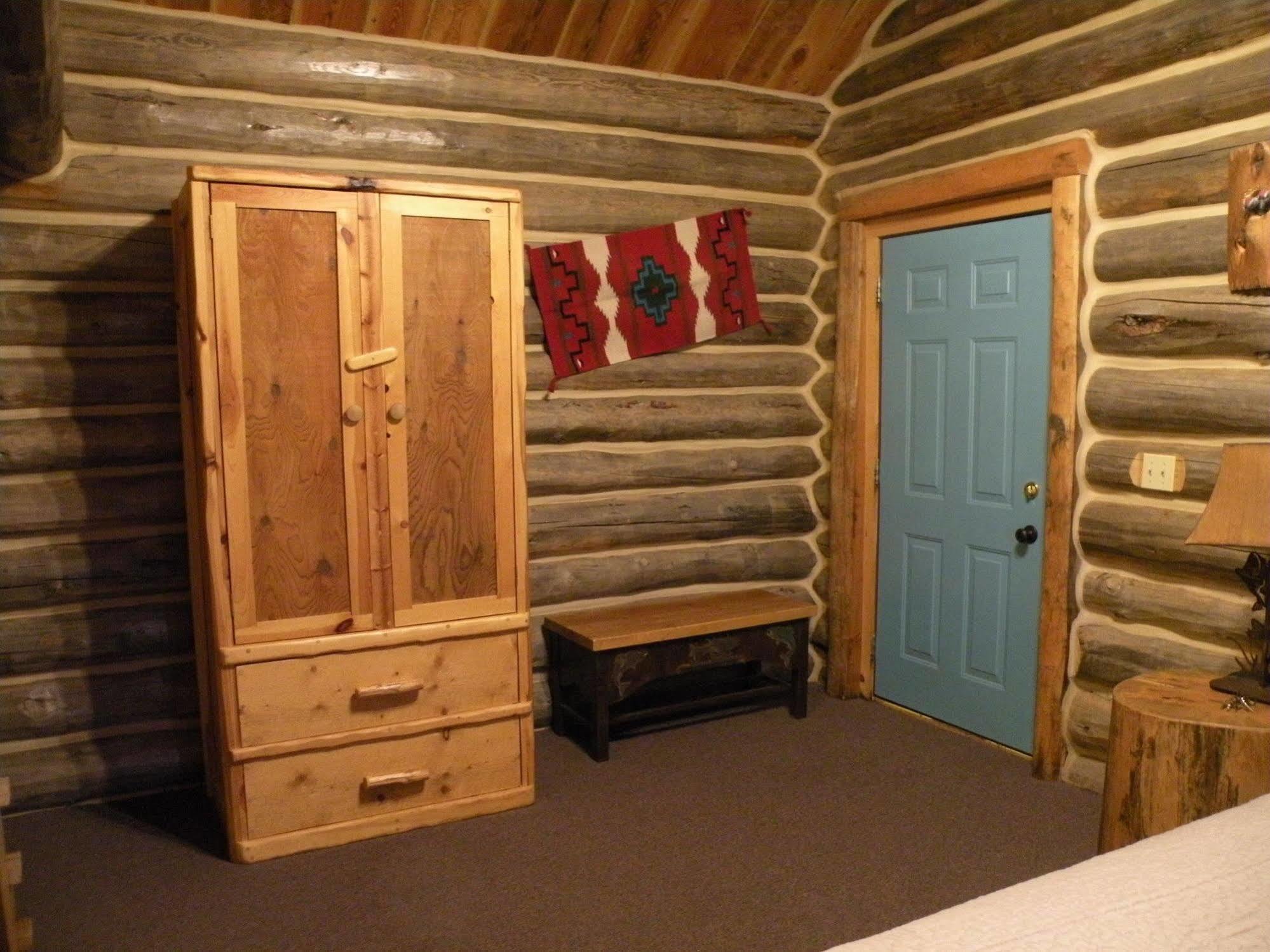 Gold Camp Cabins Custer Ngoại thất bức ảnh